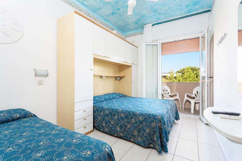 Hotel Minerva Гаттео-а-Маре Экстерьер фото